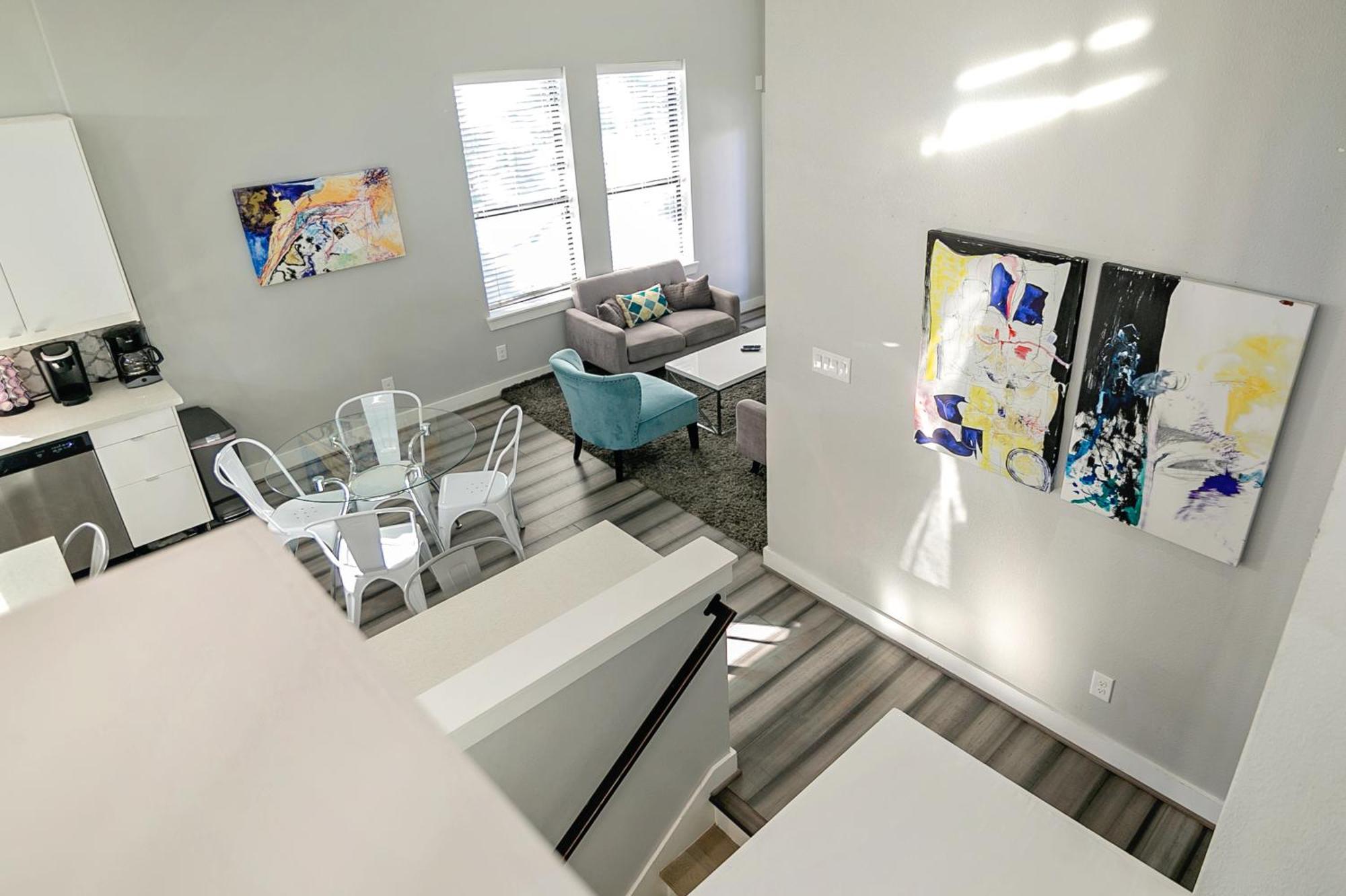יוסטון Montrose Guesthouse Suites By Dunyha מראה חיצוני תמונה