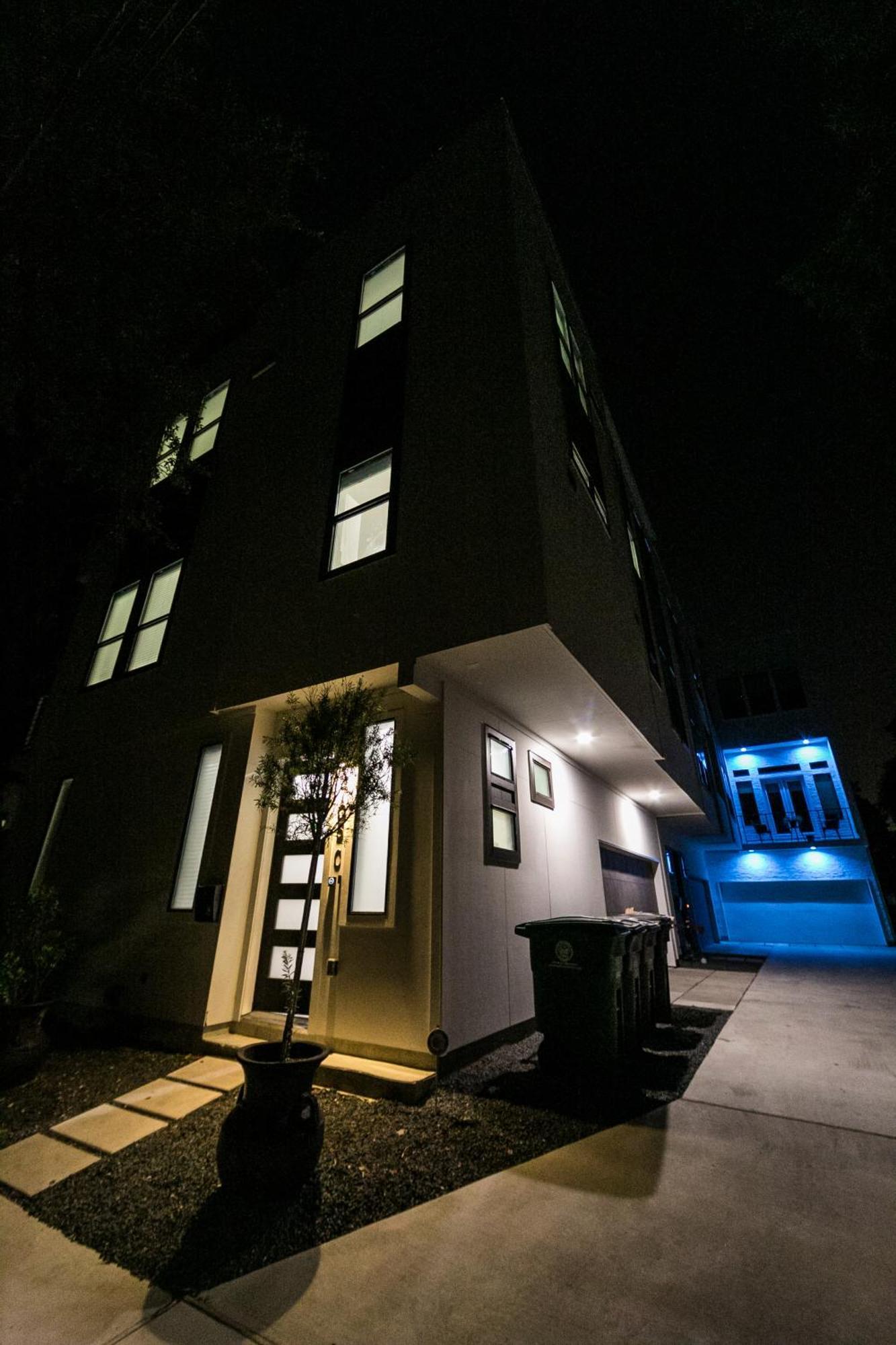 יוסטון Montrose Guesthouse Suites By Dunyha מראה חיצוני תמונה